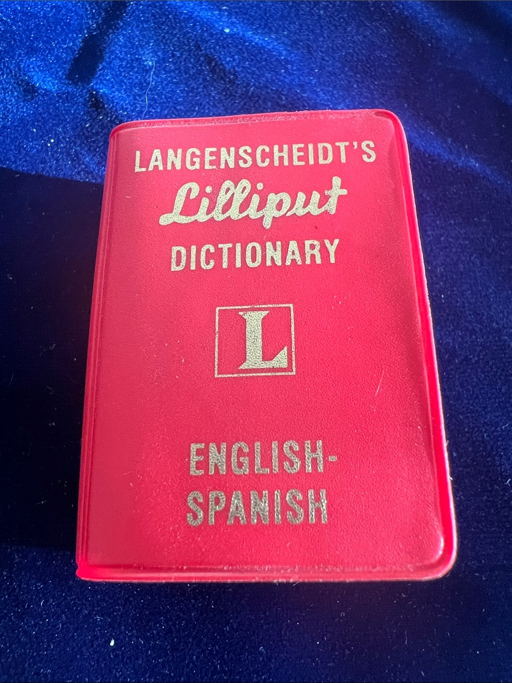 Langenscheidt's Lilliput English-Spanish Dictionary - Red miniature book